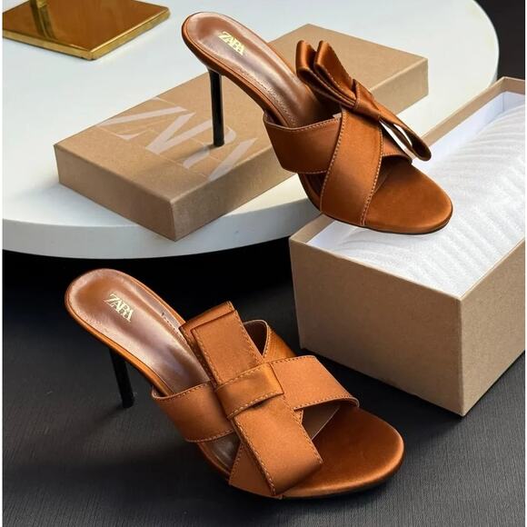 RARE!!! ZARA Heels with Crossover Strap NWT - Picture 3 of 16